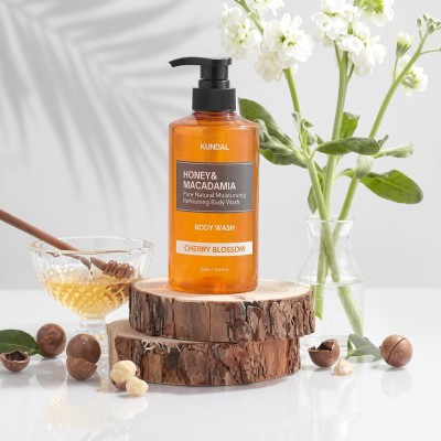 Kundal Honey & Macadamia Body Wash Cherry Blossom- 500ml